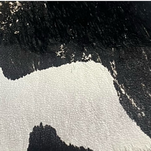 Von Dutch Authentic Small Bowling Bag Design Cow Print With Strap - Picture 8 of 8